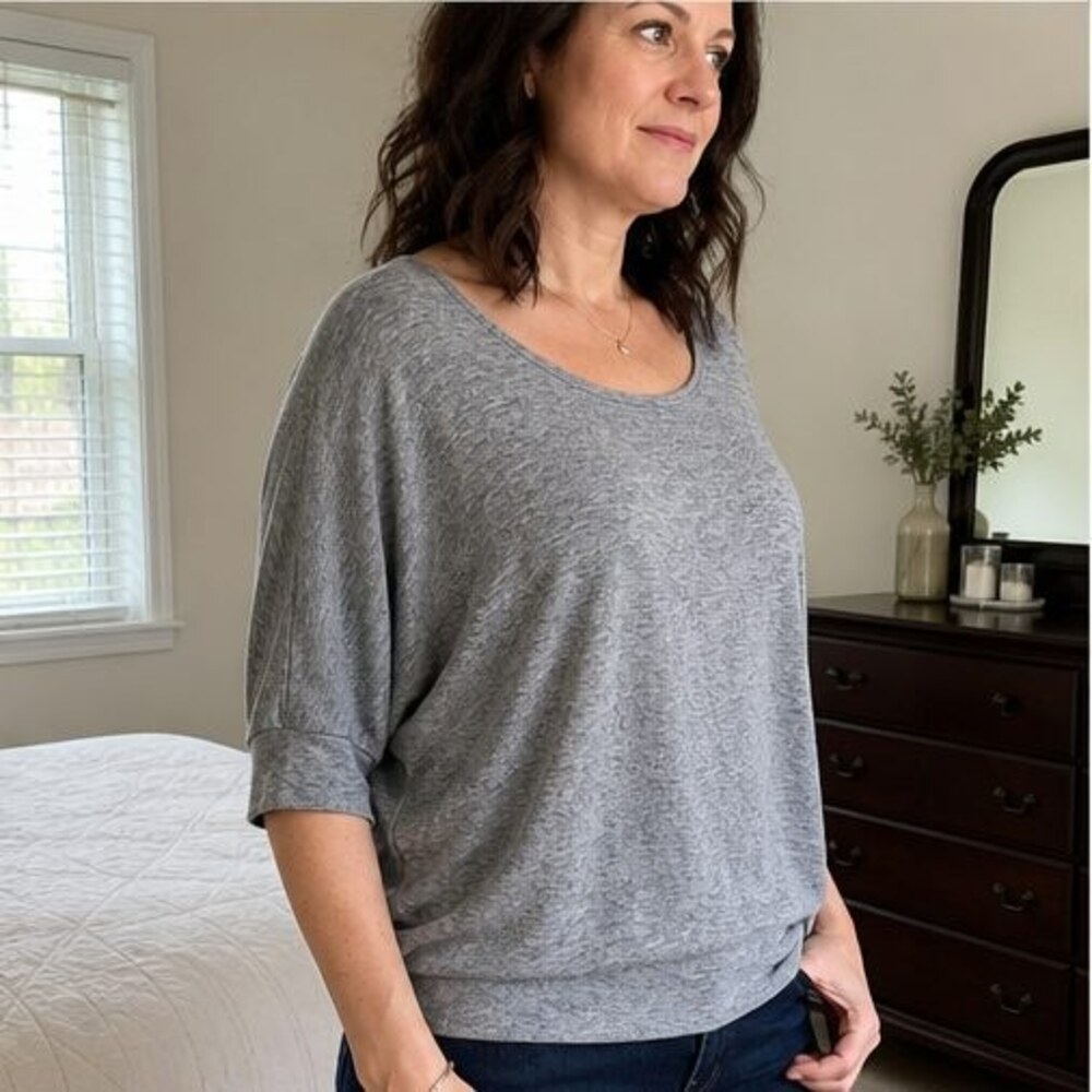 White Puff Sleeve Top - Picture 3 of 6